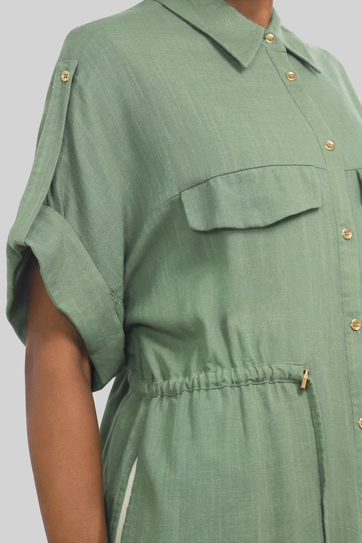 MULHER-BLUSA VERDE NOVA