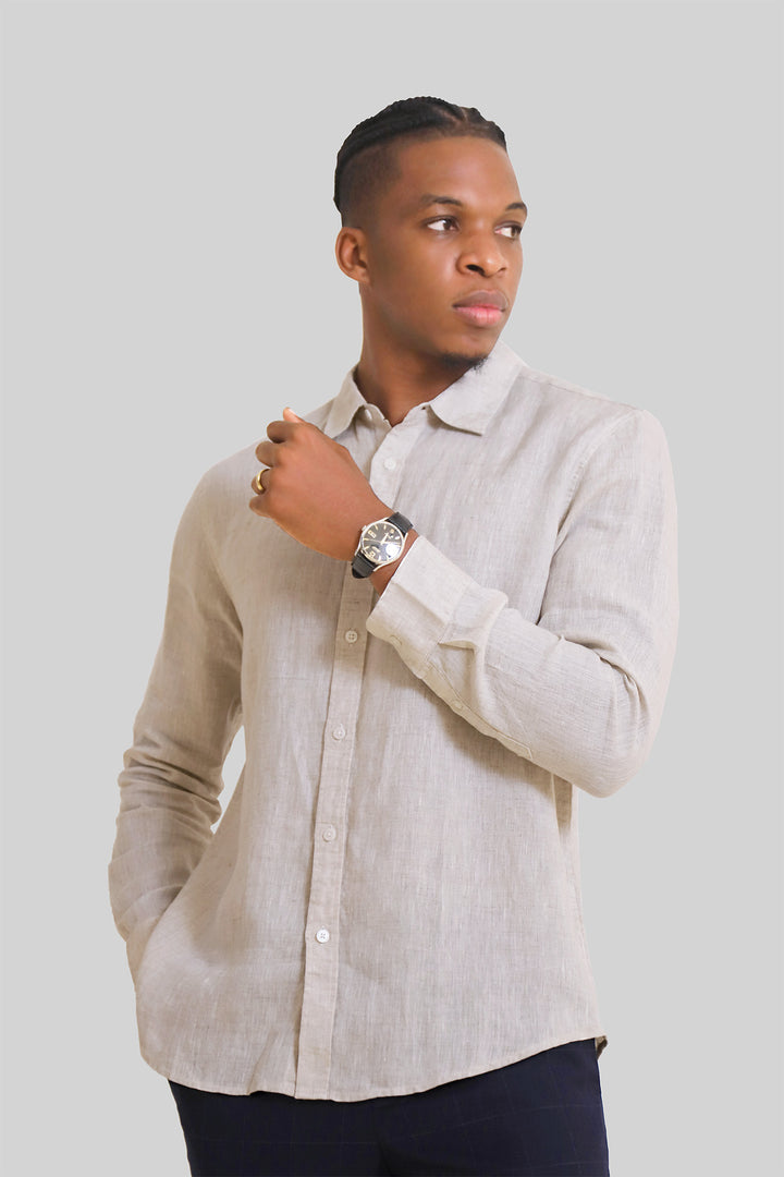 HOMEM-CAMISA BEGE NOVA