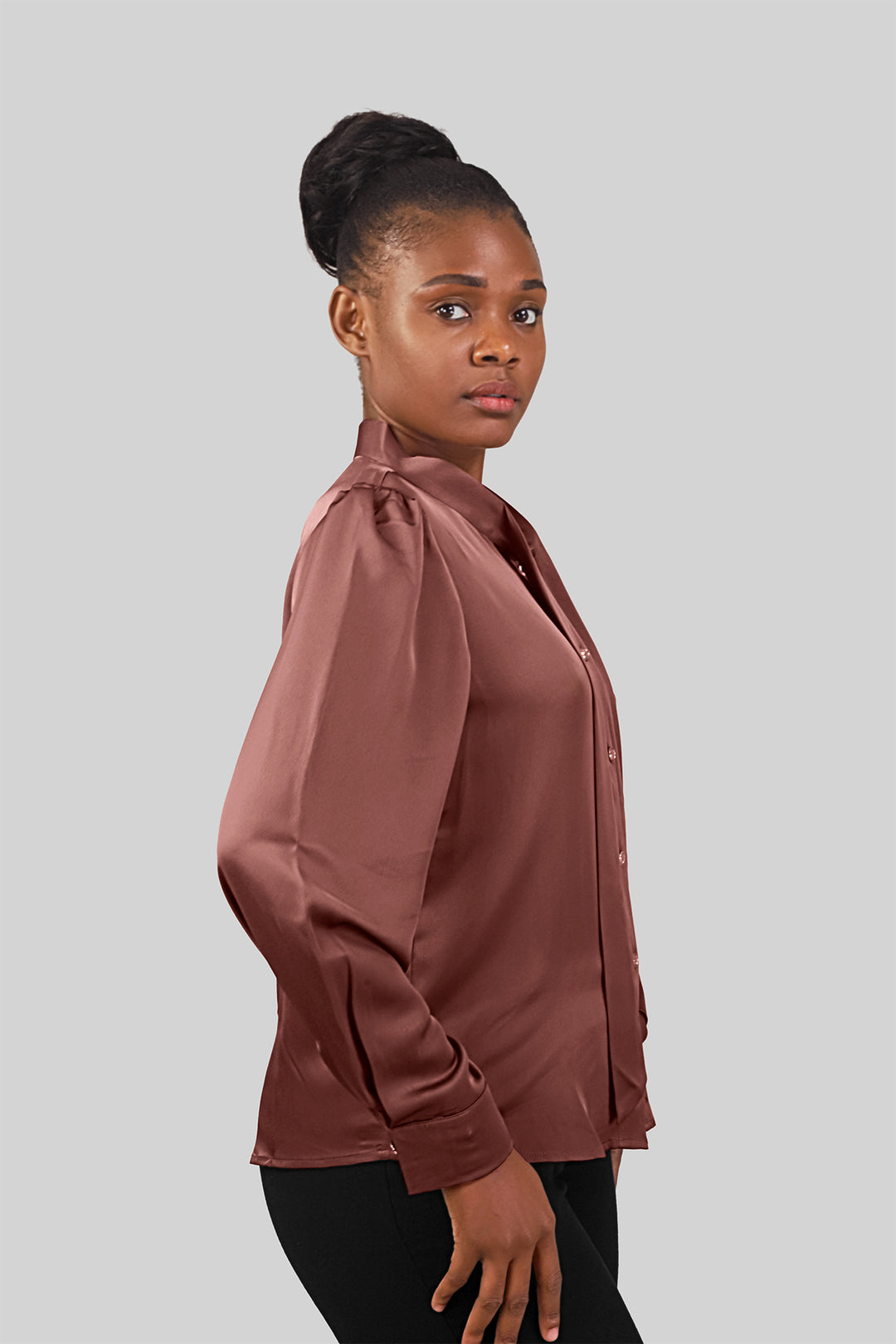 MULHER-CAMISA CASTANHA NOVA 2026