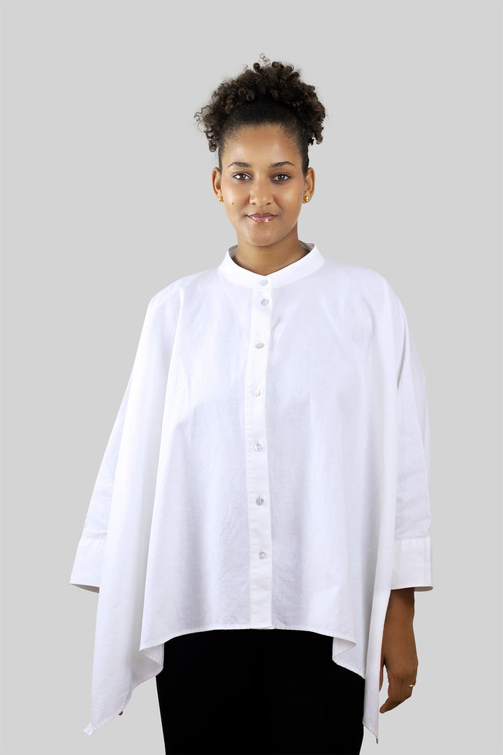 MULHER-CAMISA BRANCA NOVA 2026