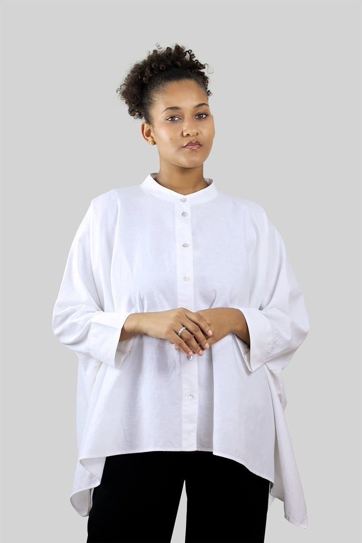 MULHER-CAMISA BRANCA NOVA 2026