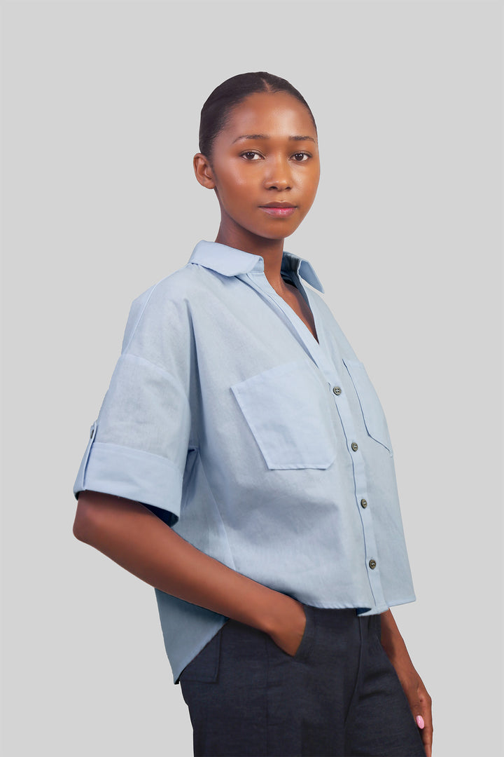 MULHER-CAMISA AZUL NOVA