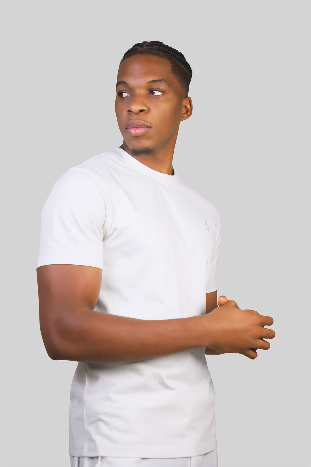 HOMEM-T-SHIRT BRANCA NOVA