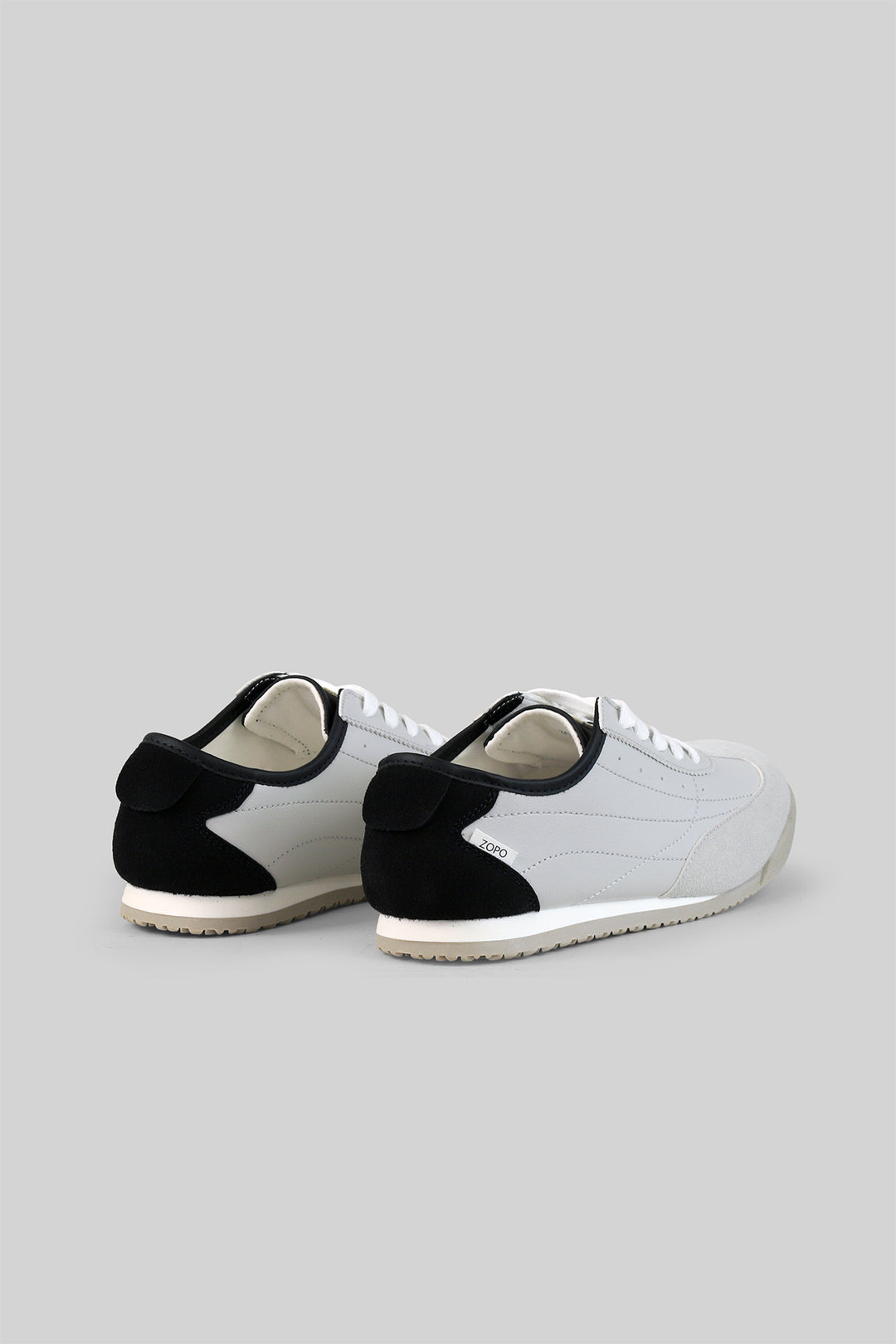 CRIANÇA-TÉNIS CINZA E PRETO NOVO 2026