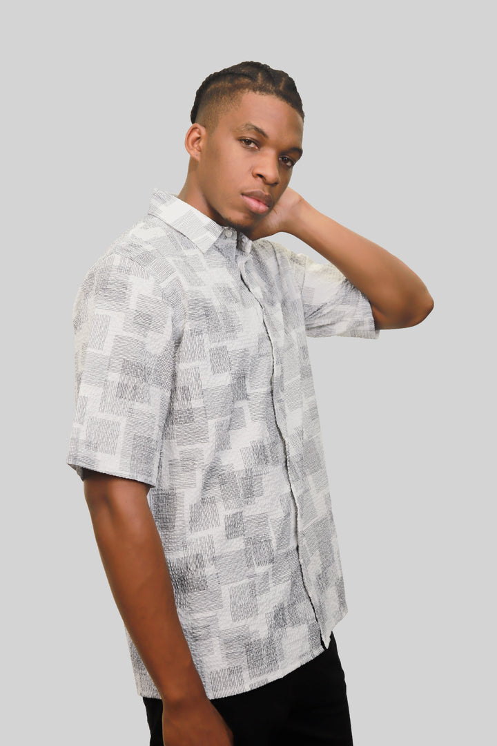 HOMEM-CONFORT CAMISA BRANCA E PRETA NOVA