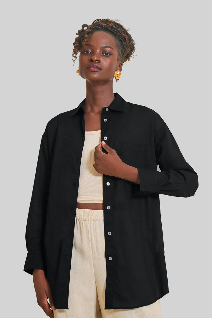 MULHER-CAMISA PRETA NOVA