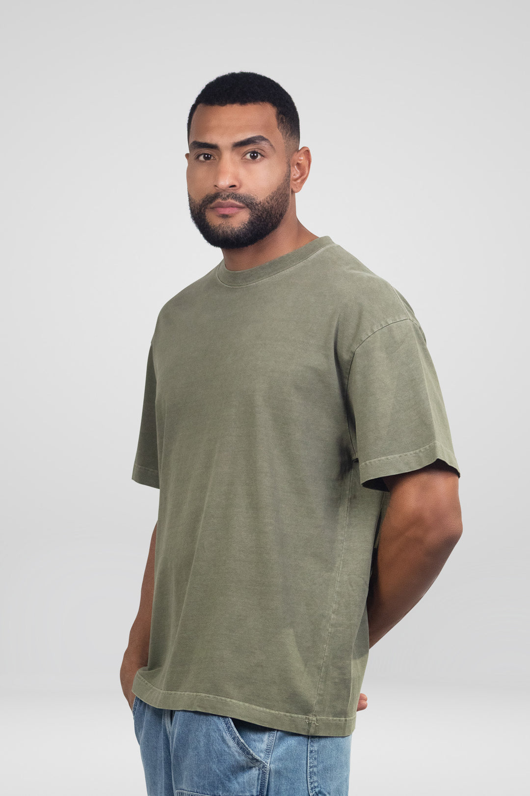HOMEM-T-SHIRT VERDE NOVA