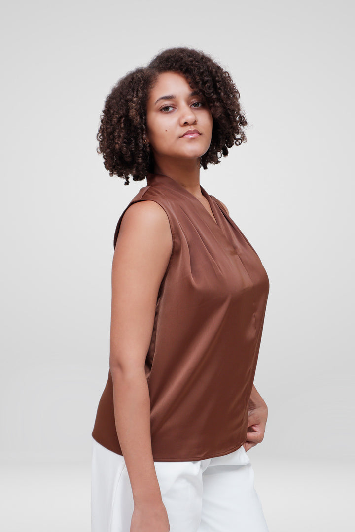 MULHER-BLUSA CASTANHA NOVA