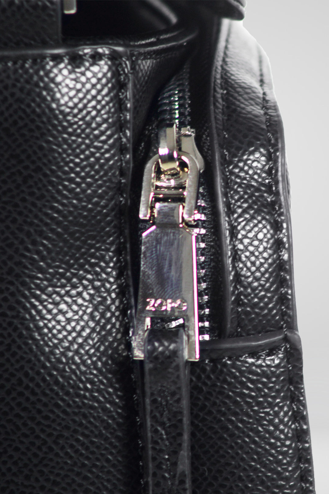 HOMEM-MINI PASTA PRETA NOVA