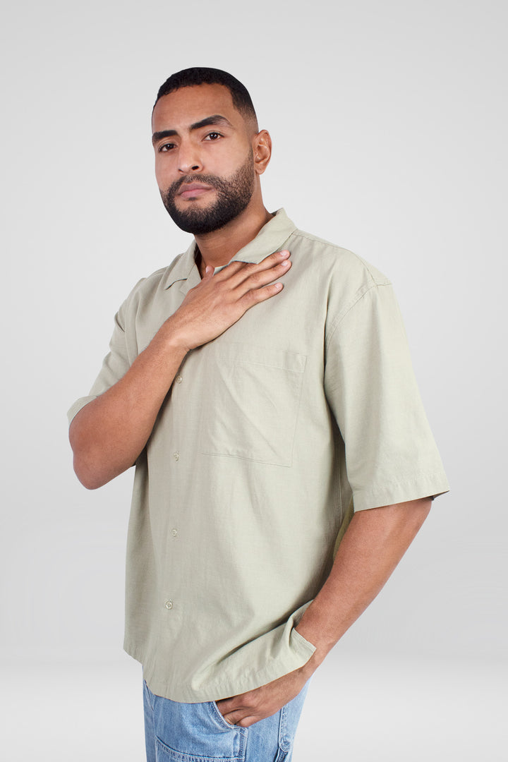 HOMEM-CONFORT CAMISA VERDE NOVA