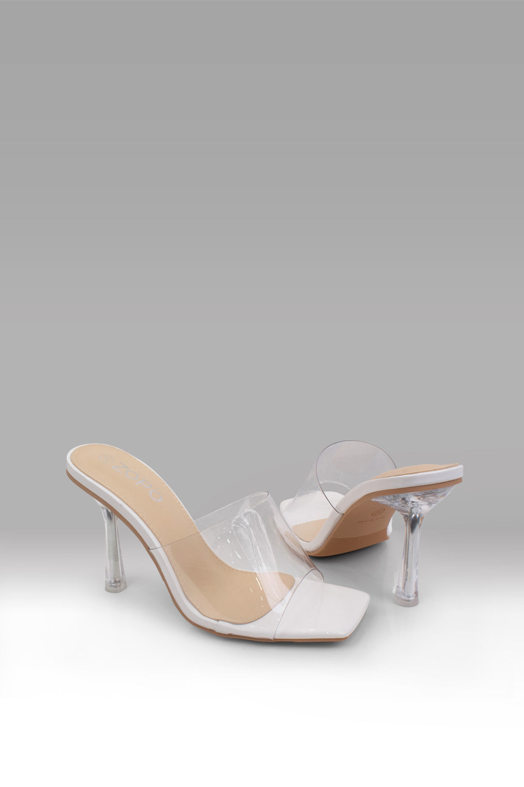 MULHER-CHINELOS TRANSPARENTES BRANCOS NOVO