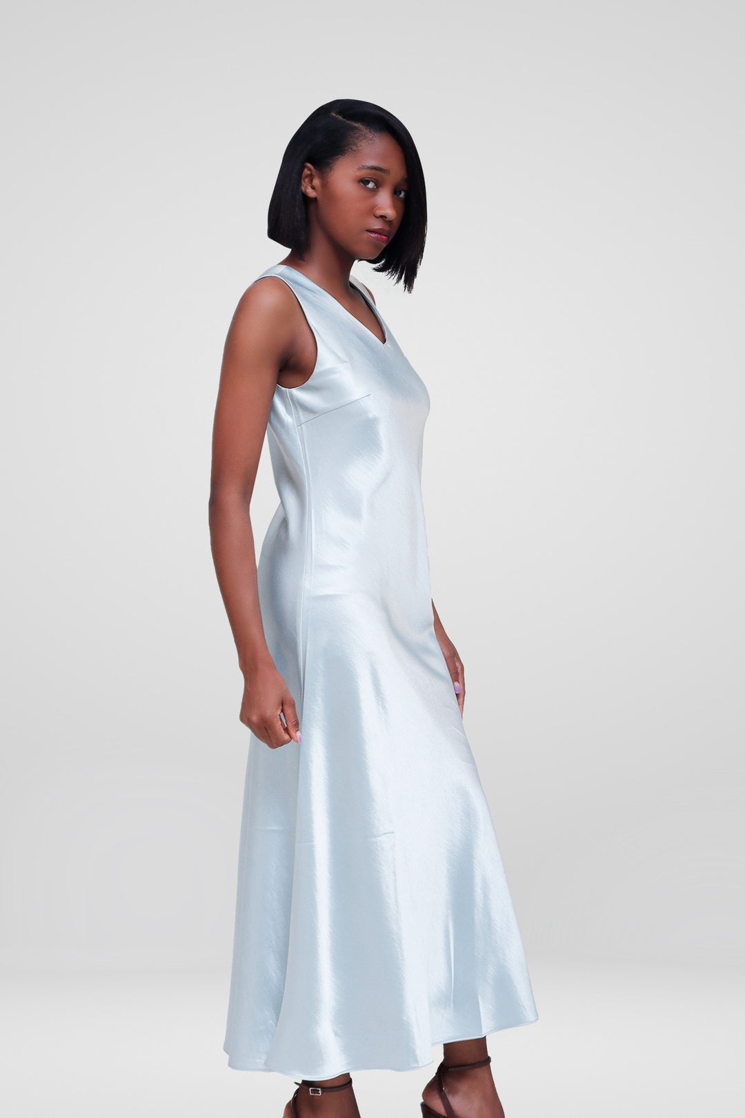 MULHER-VESTIDO AZUL NOVO