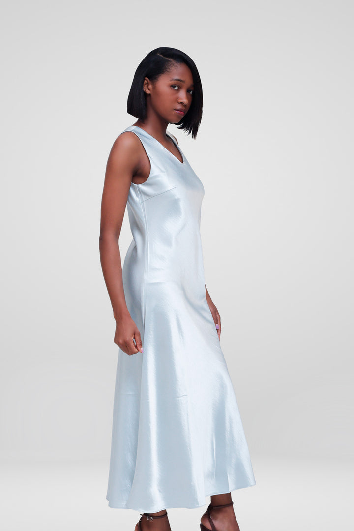 MULHER-VESTIDO AZUL NOVO