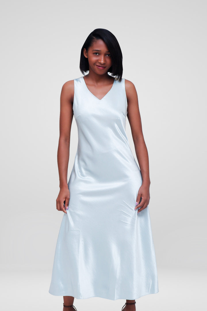 MULHER-VESTIDO AZUL NOVO