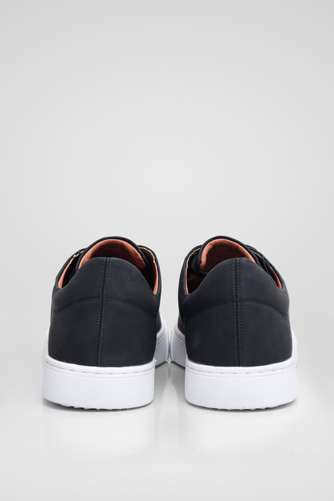 HOMEM-TÉNIS PRETO NOVO