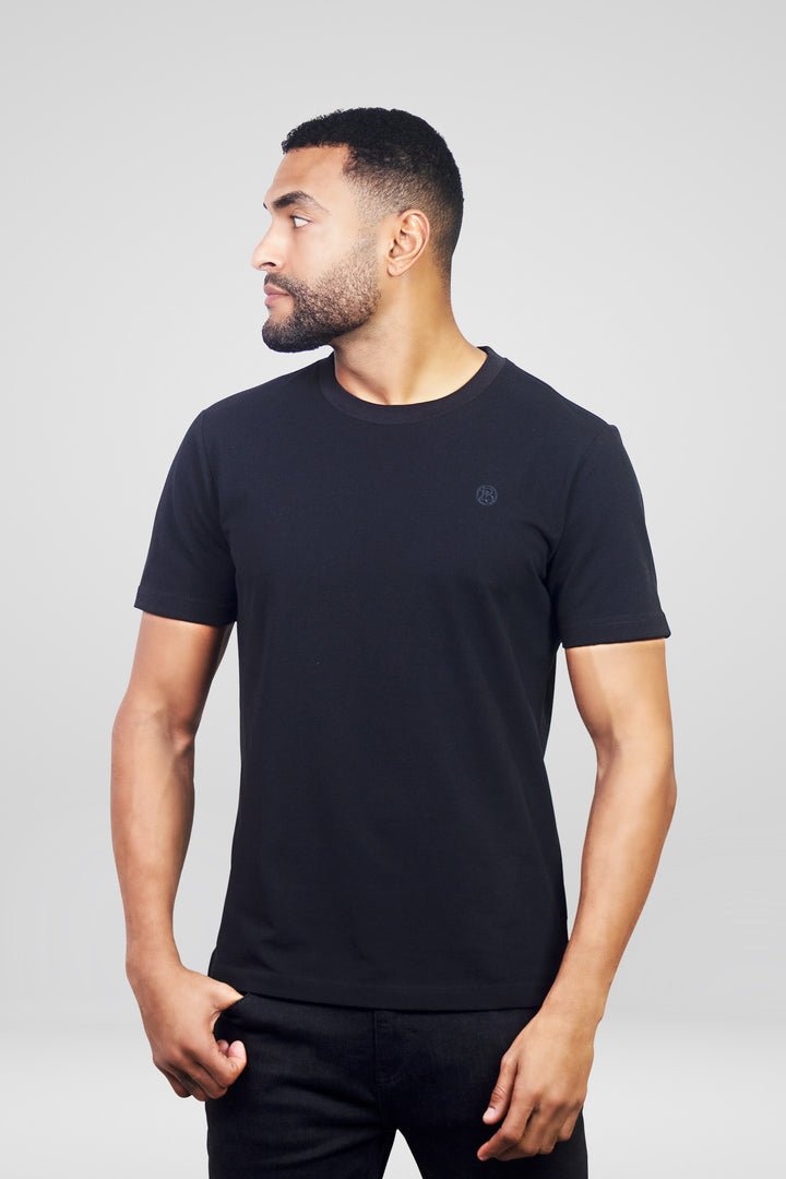 HOMEM-T-SHIRT PRETA NOVA