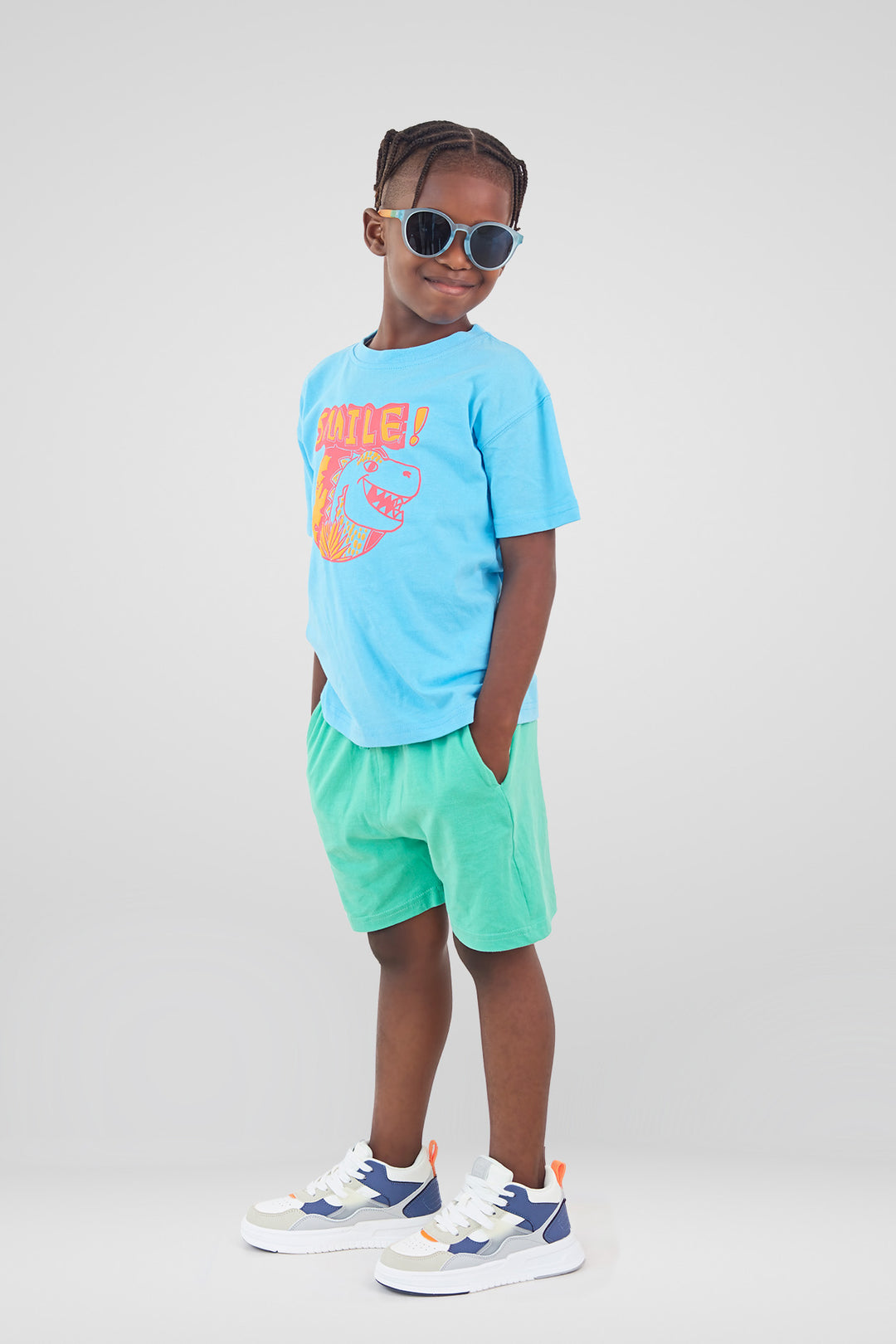 CRIANÇA- T-SHIRT AZUL CLARA NOVA