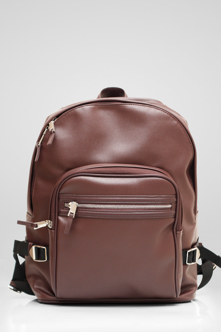 HOMEM-MOCHILA CASTANHA NOVA