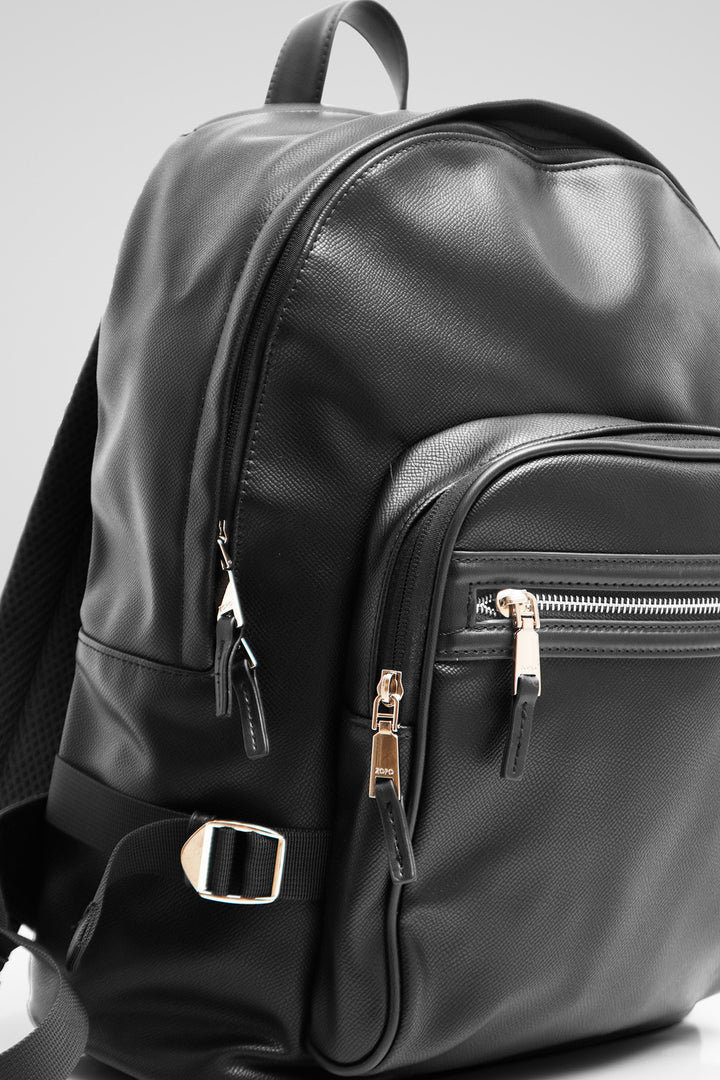 HOMEM-MOCHILA PRETA NOVA