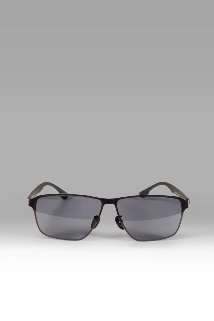 HOMEM-ÓCULOS DE SOL NOVO