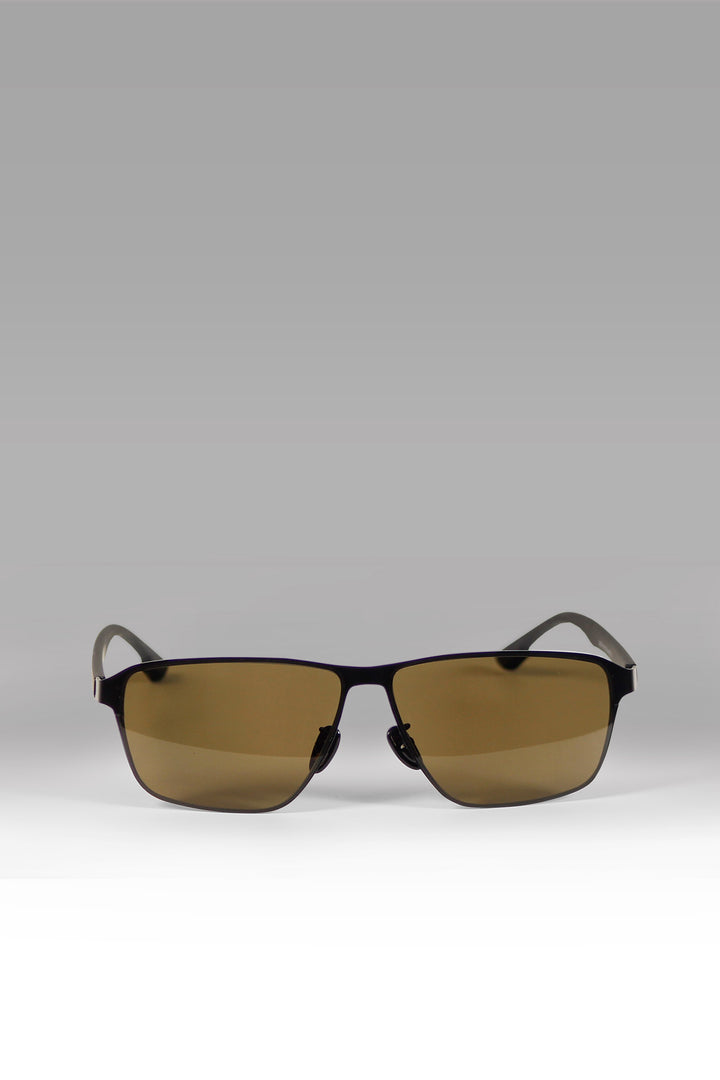 HOMEM-ÓCULOS DE SOL NOVO