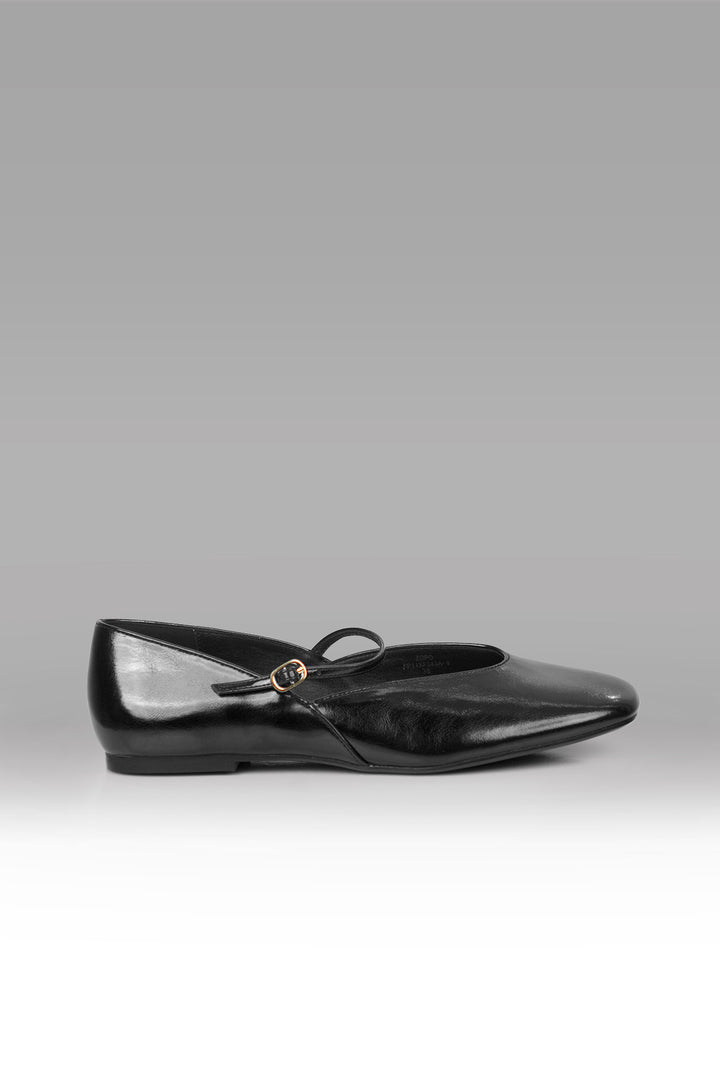 MULHER-SAPATO PRETO NOVO