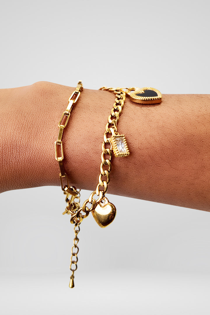 MULHER-PULSEIRA DOURADA NOVA