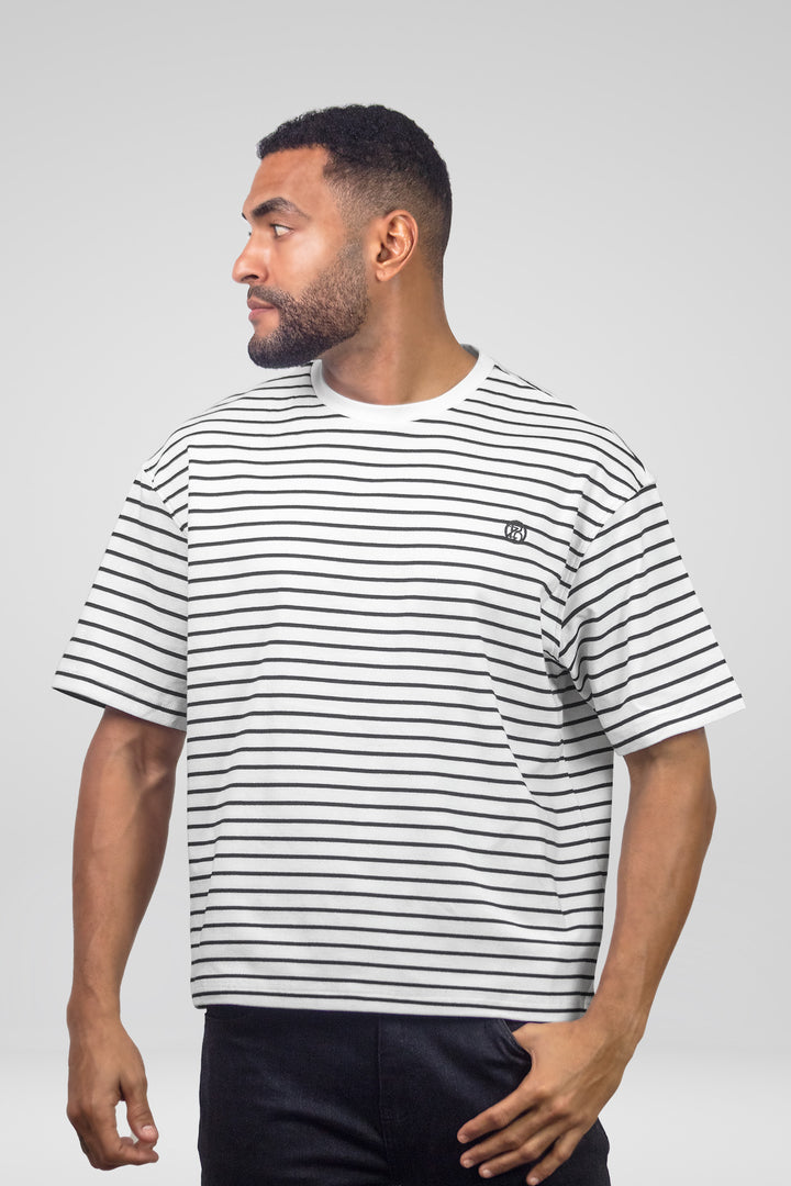 HOMEM-T-SHIRT BRANCA COM LISTRAS PRETA NOVA