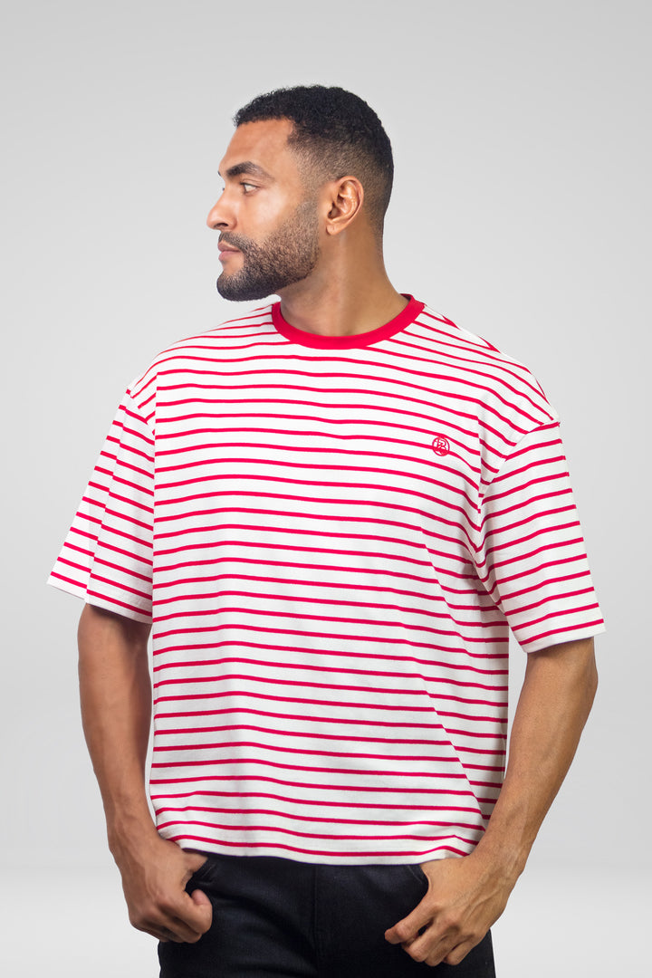 HOMEM-T-SHIRT BRANCA COM LISTRAS VERMELHAS NOVA