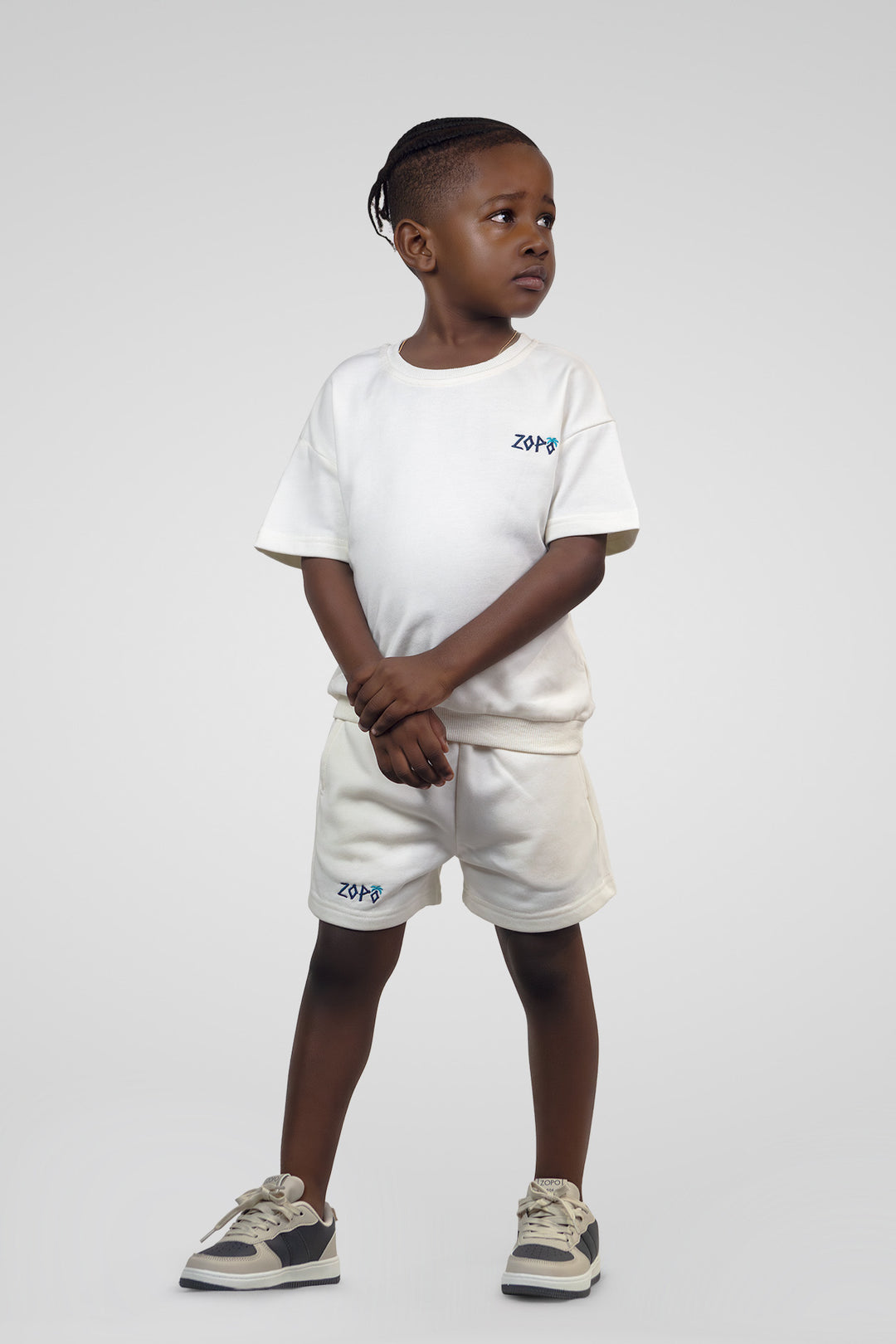 CRIANÇA-CONJUNTO BRANCO NOVO