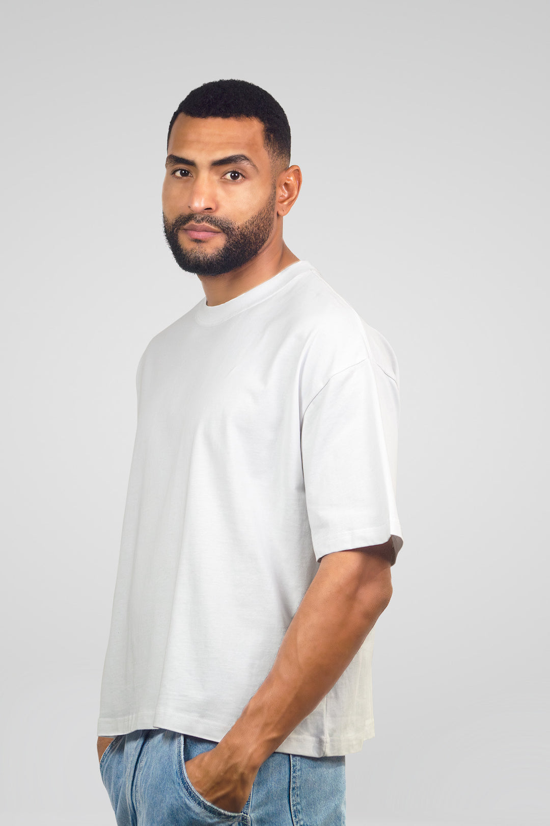 HOMEM-T-SHIRT BRANCA NOVA