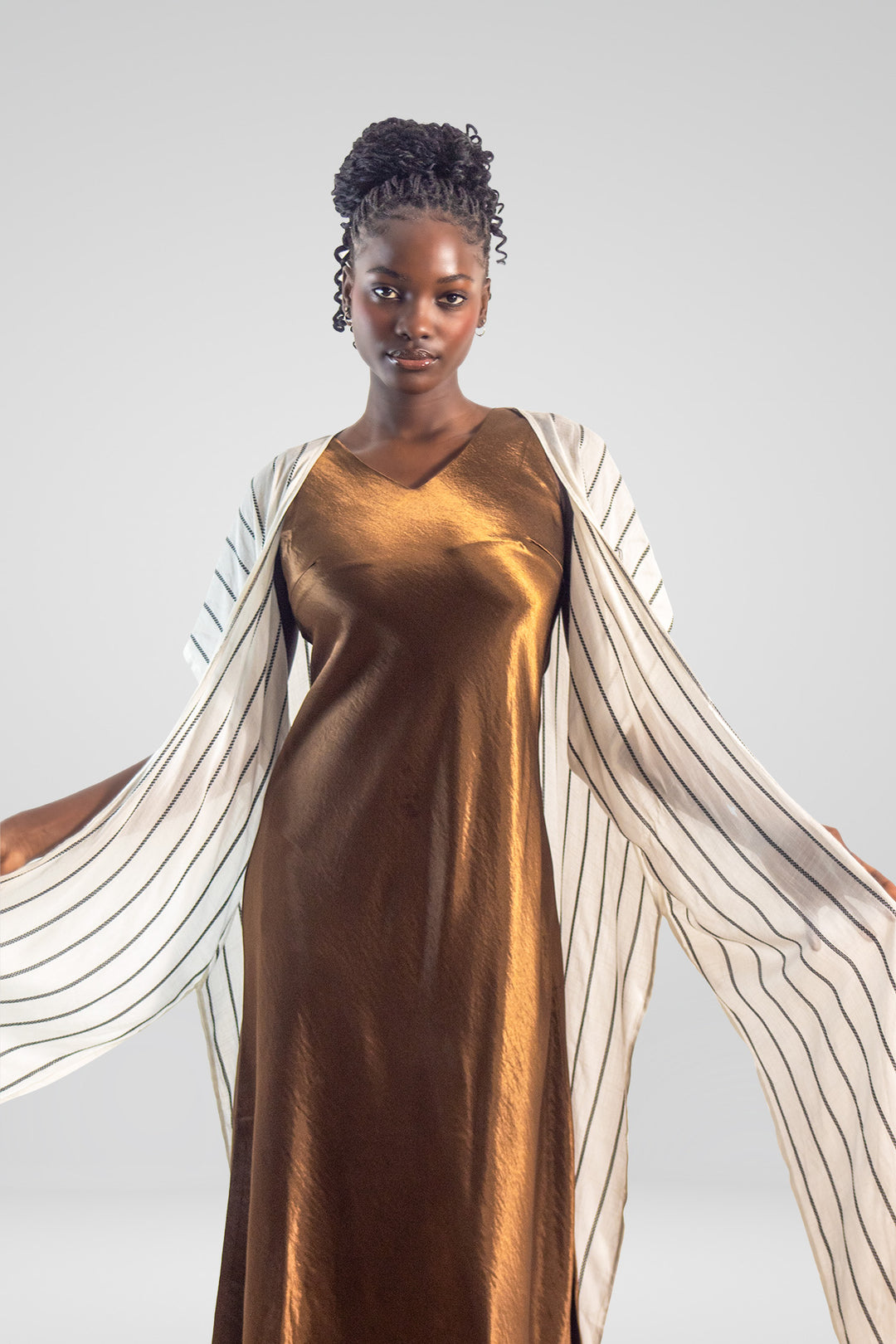 MULHER-BLUSA BOLERO PRETO E BRANCO NOVO