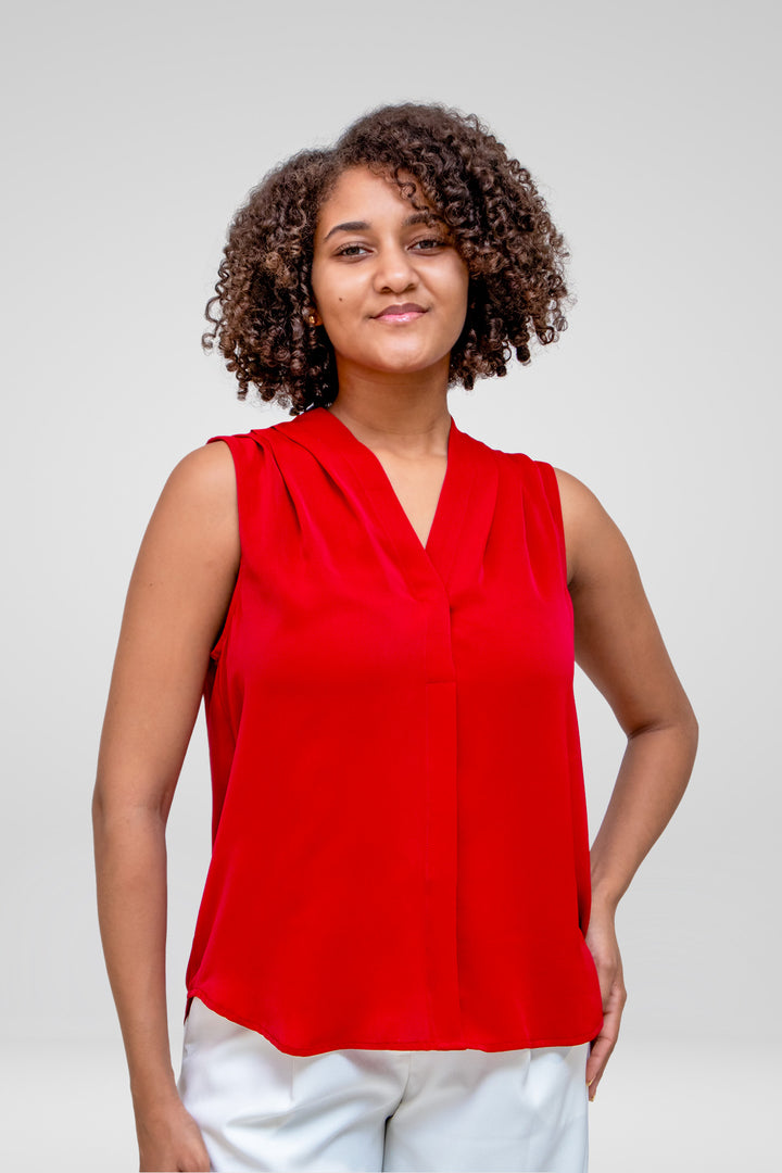 MULHER-BLUSA VERMELHA NOVA