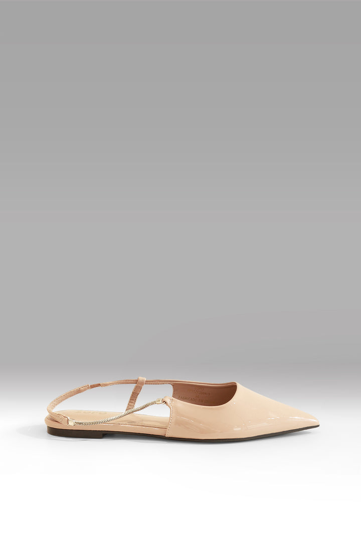 MULHER-SAPATO CÁQUI NOVO