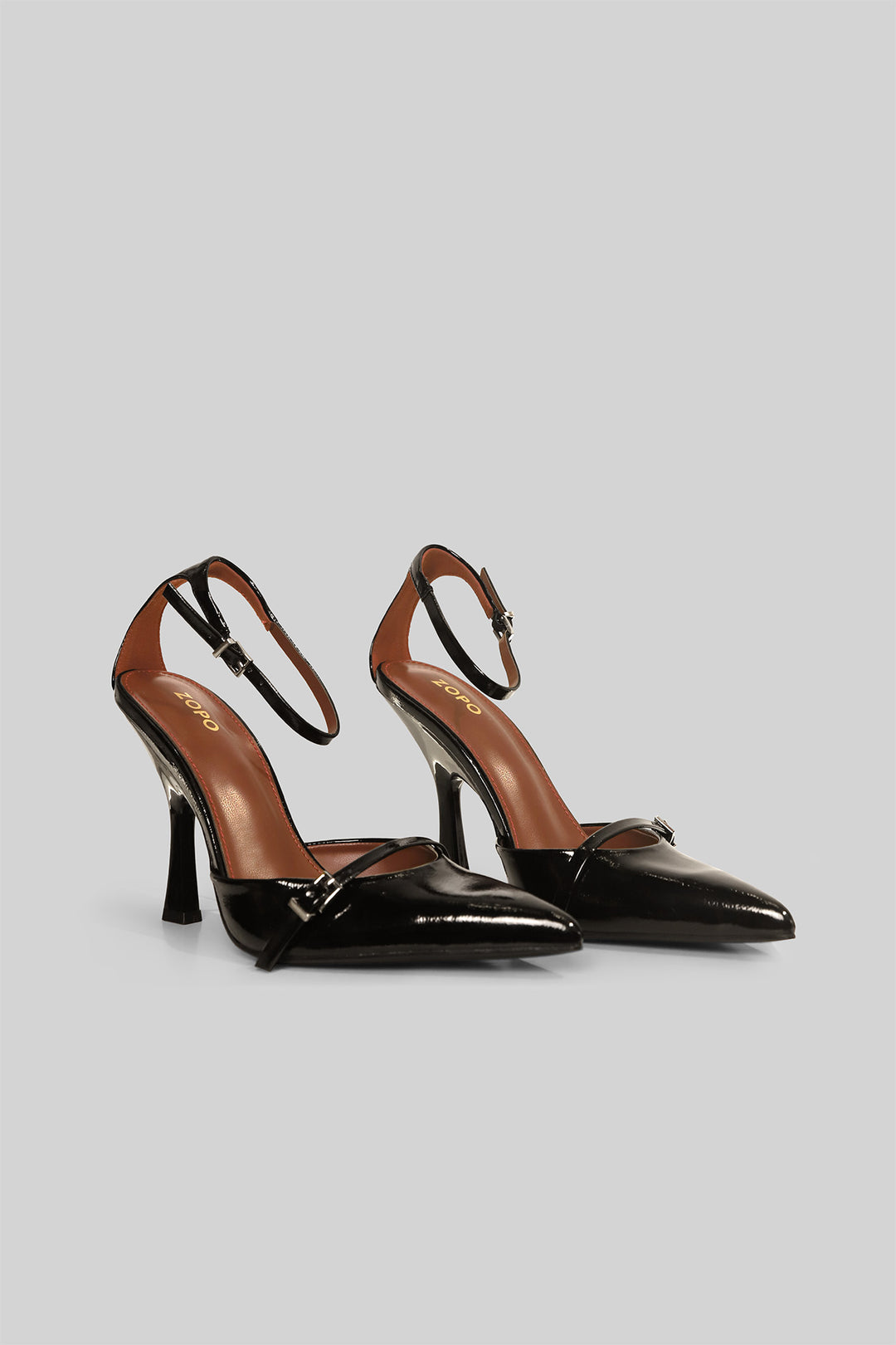 MULHER-SANDÁLIA ALTA PRETA NOVA