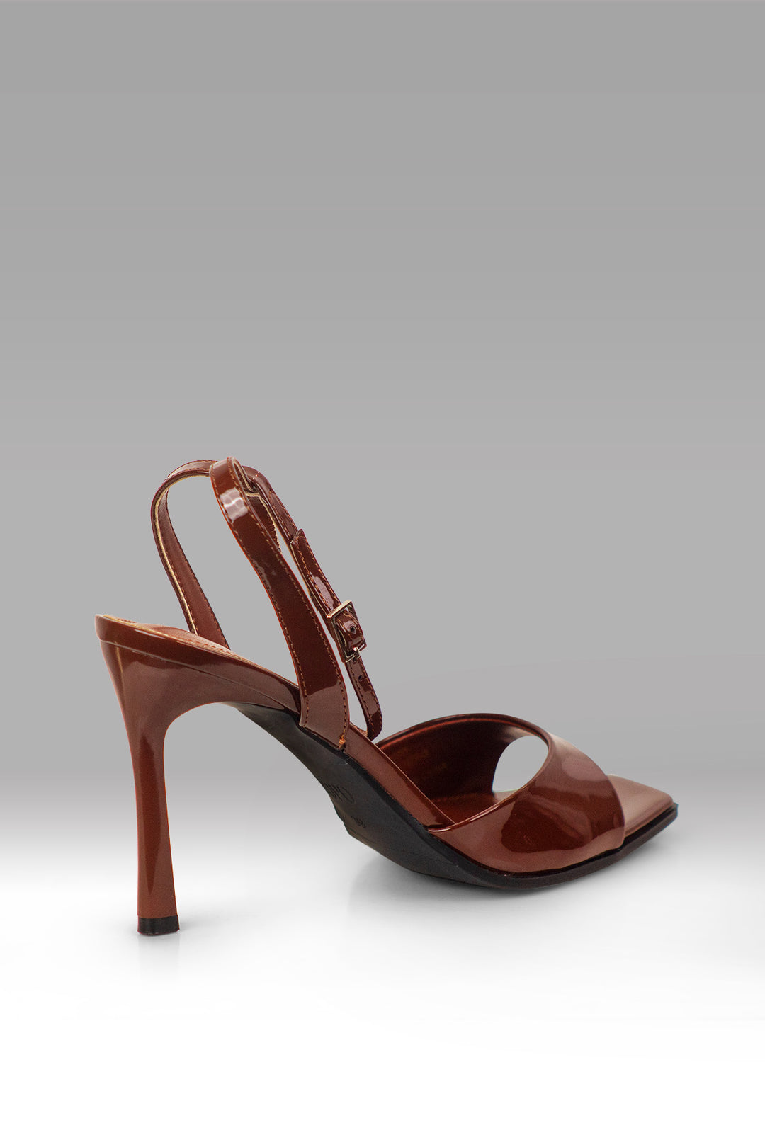 MULHER-SANDÁLIA ALTA CASTANHA NOVA