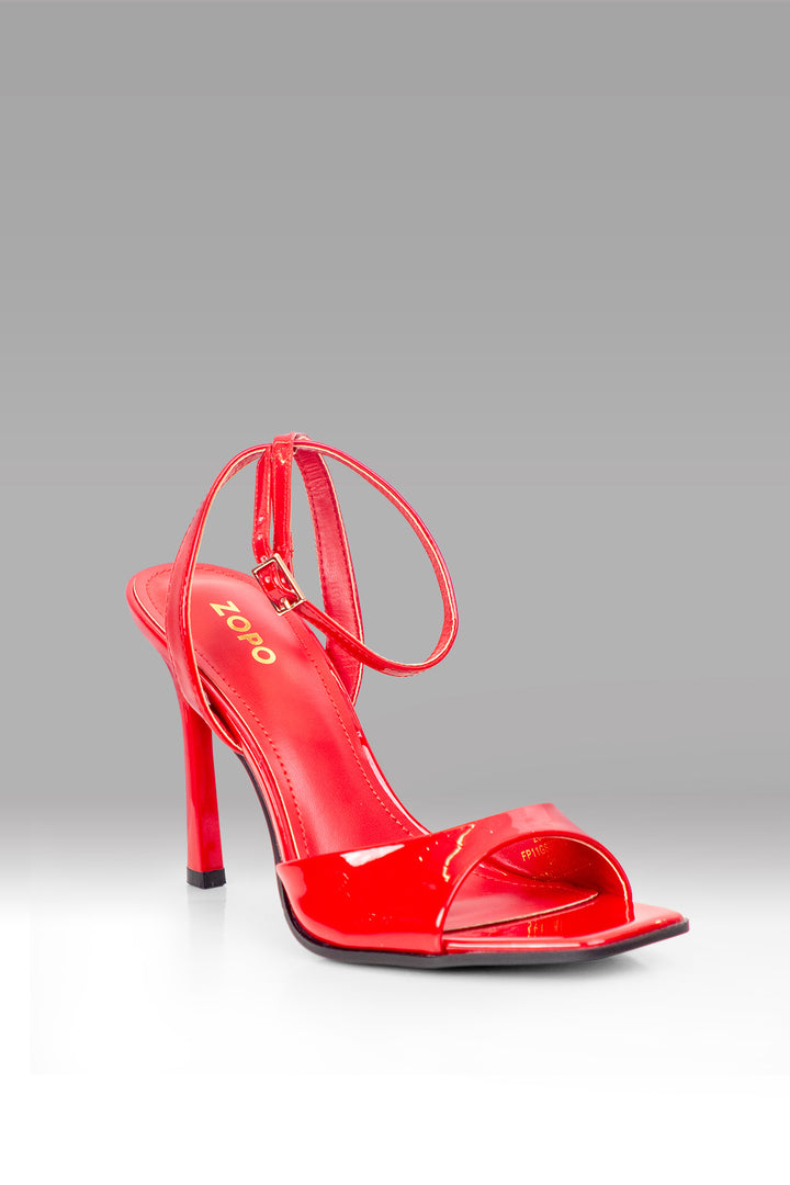 MULHER-SANDÁLIAS VERMELHAS NOVA