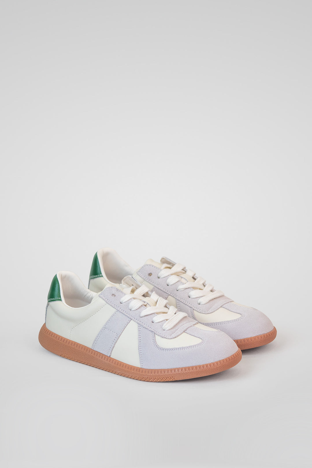 MULHER-TÉNIS CINZA E VERDE NOVO