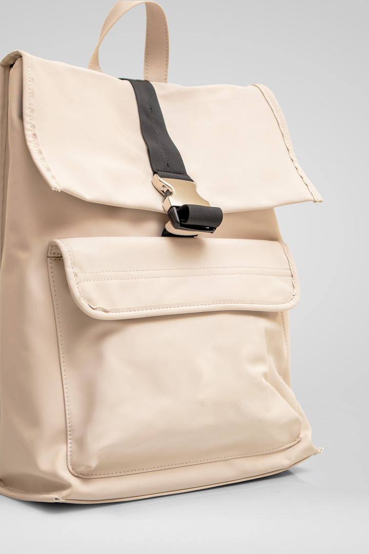 HOMEM-MOCHILA BEGE NOVA