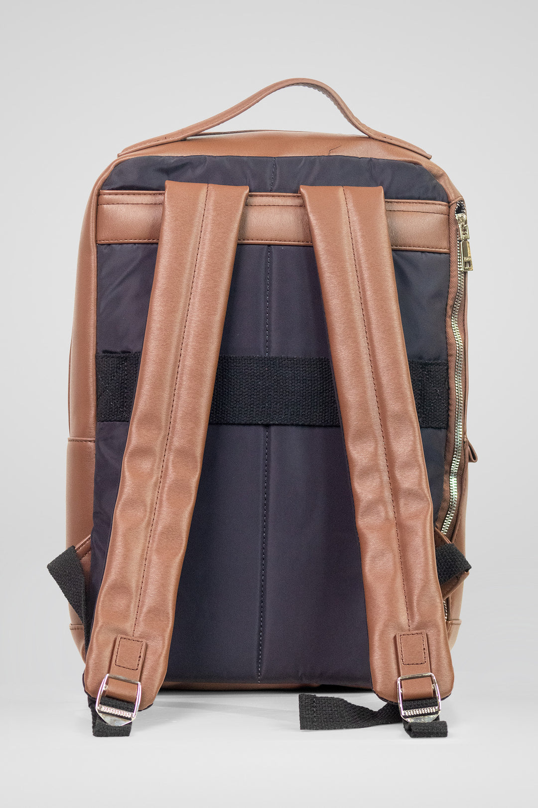 HOMEM-MOCHILA CASTANHA NOVA