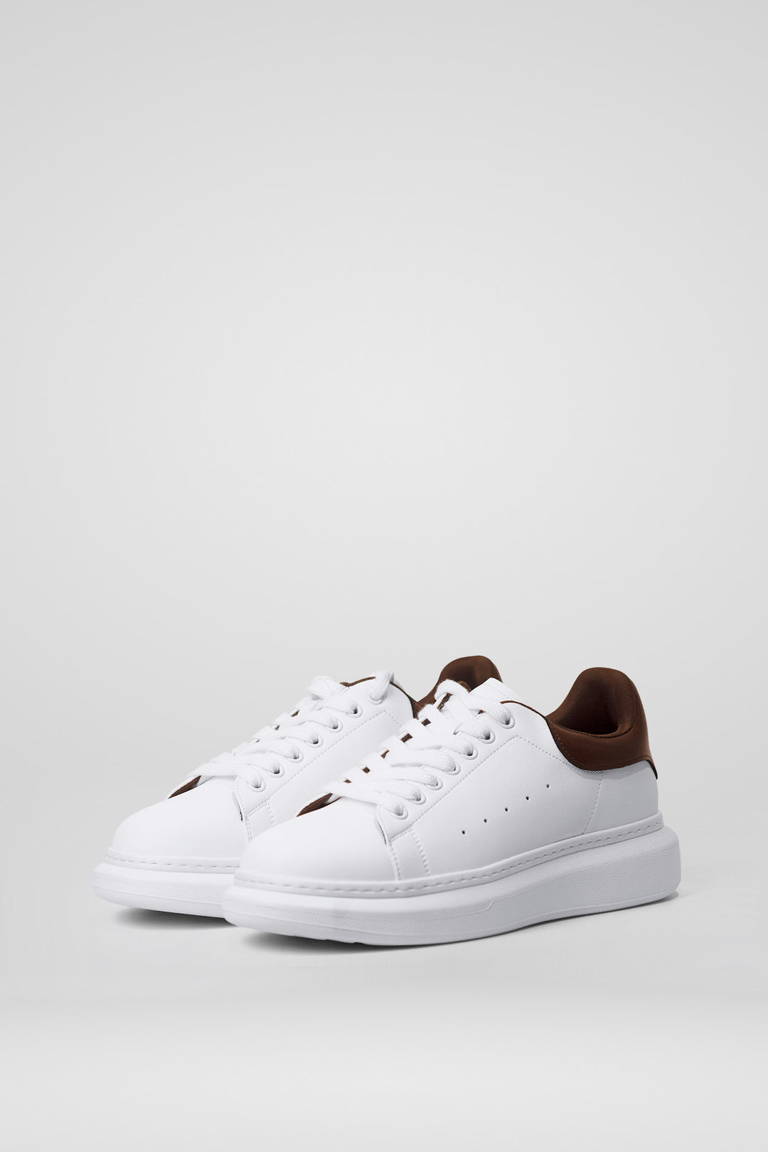 HOMEM- TÉNIS BRANCO E MARROM CASUAL NOVO