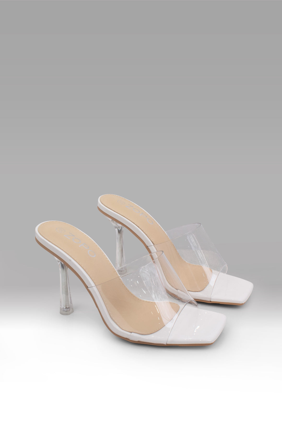 MULHER-CHINELOS TRANSPARENTES BRANCOS NOVO