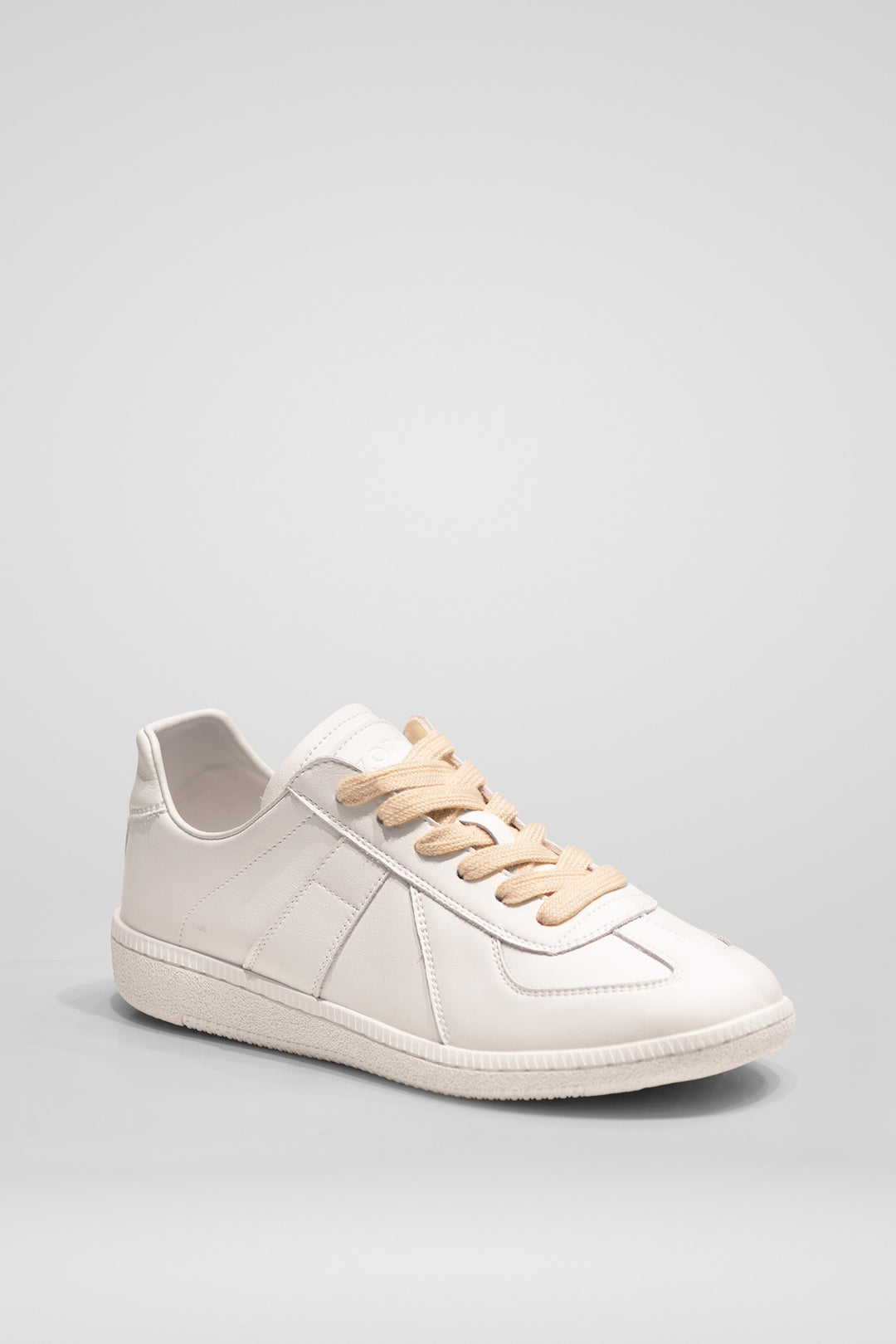 MULHER-TÉNIS CREME NOVO