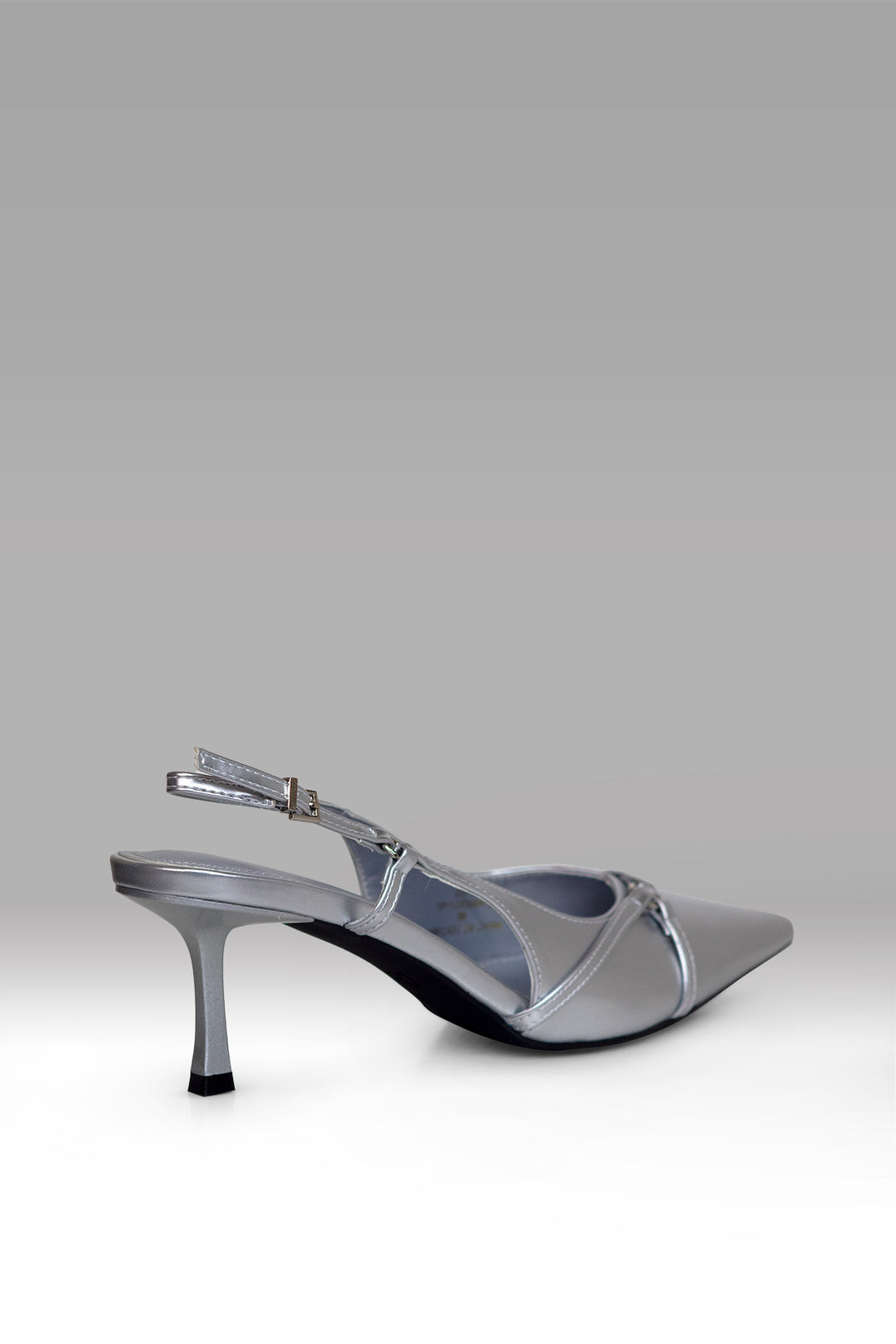 MULHER-SANDÁLIA ALTA PRATEADA NOVA